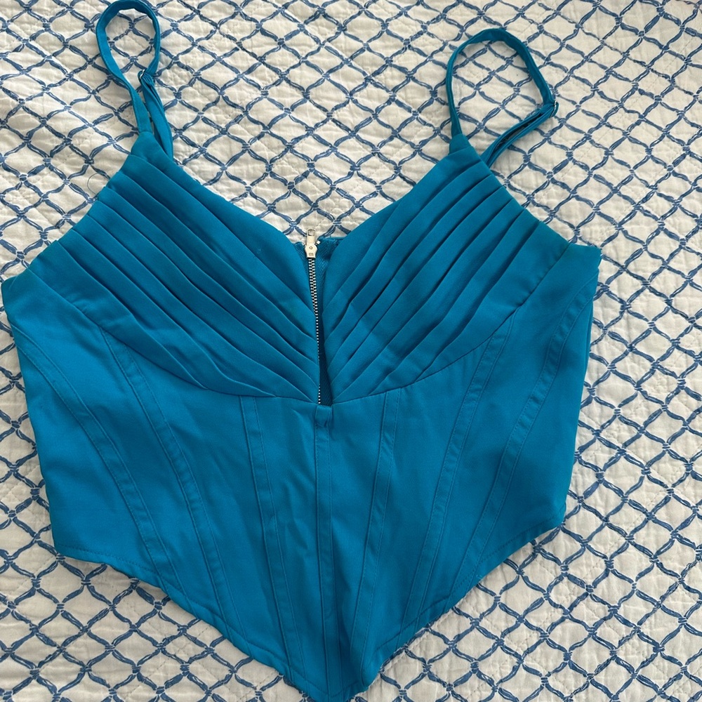 Pretty little thing top